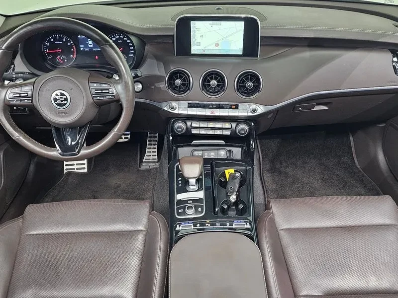 Kia Stinger 2.0 Turbo 2Wd Platinum, снимка 7 - Автомобили и джипове - 56356931