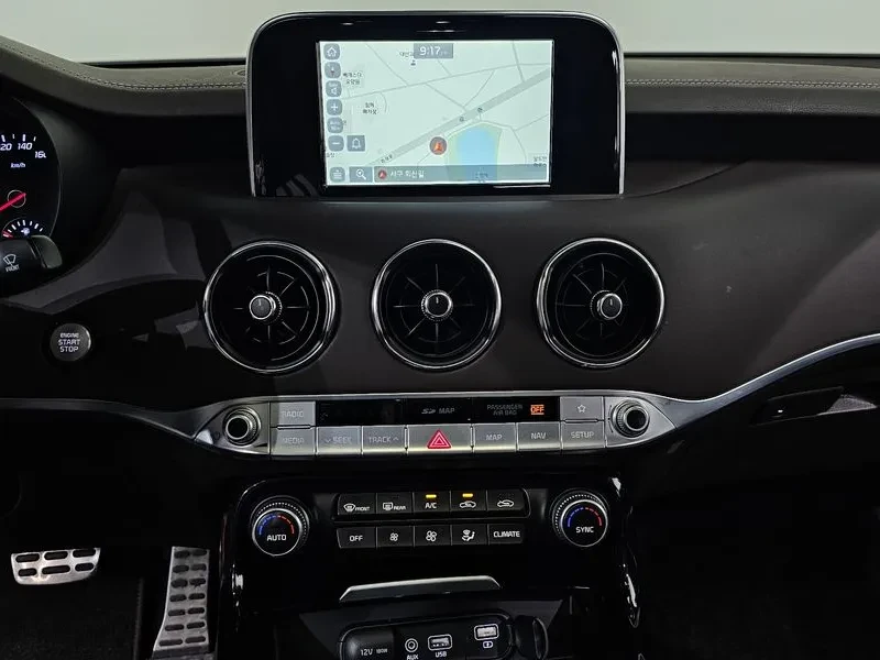 Kia Stinger 2.0 Turbo 2Wd Platinum, снимка 13 - Автомобили и джипове - 56356931