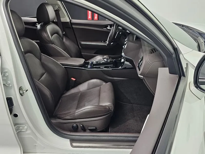 Kia Stinger 2.0 Turbo 2Wd Platinum, снимка 10 - Автомобили и джипове - 56356931