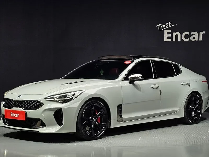 Kia Stinger 3.3 Turbo 4x4 Gt/ Nardo Grey/ Всички екстри!!! 
