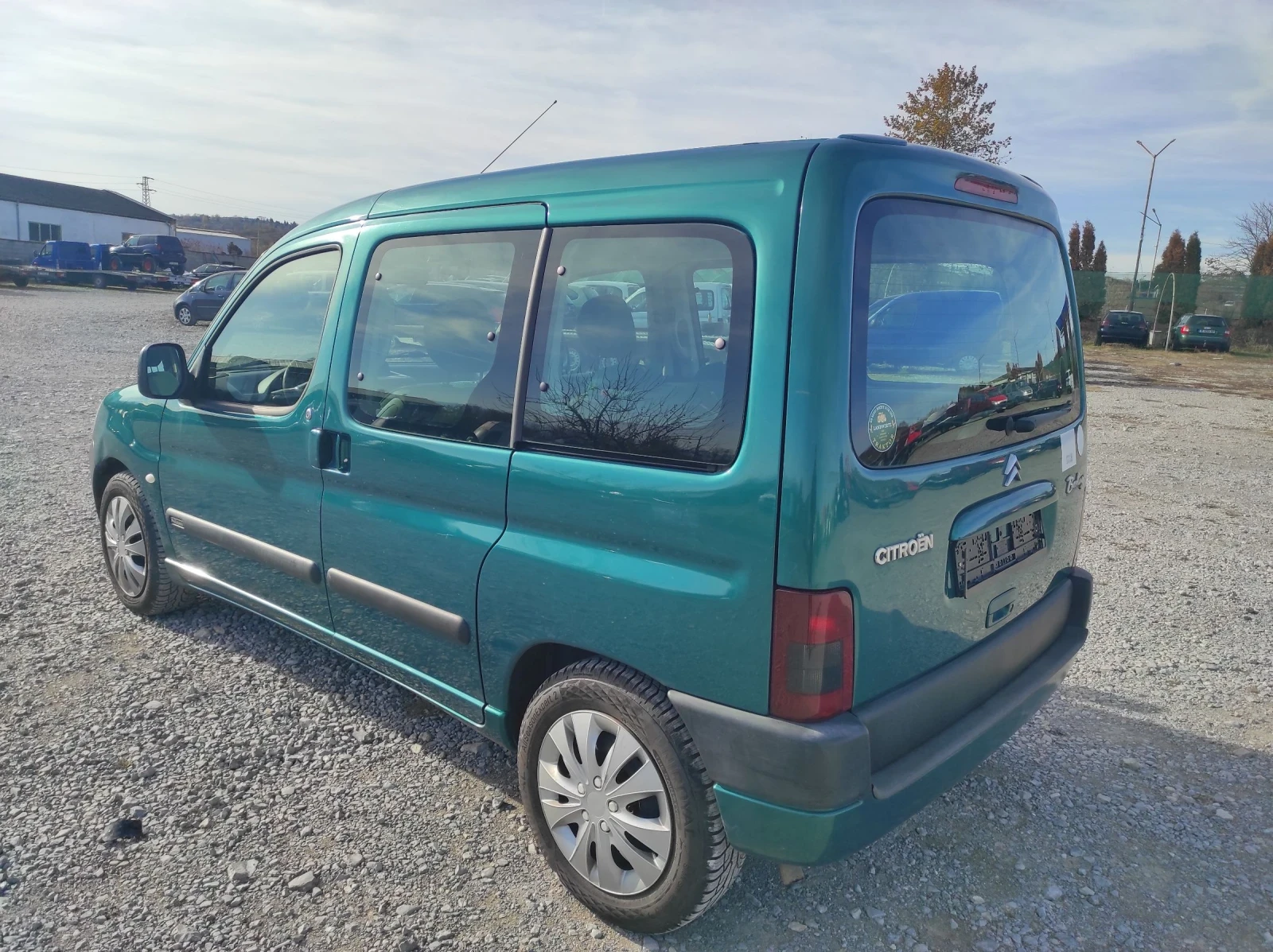 Citroen Berlingo 1.6i Климатик Пътник - изображение 3