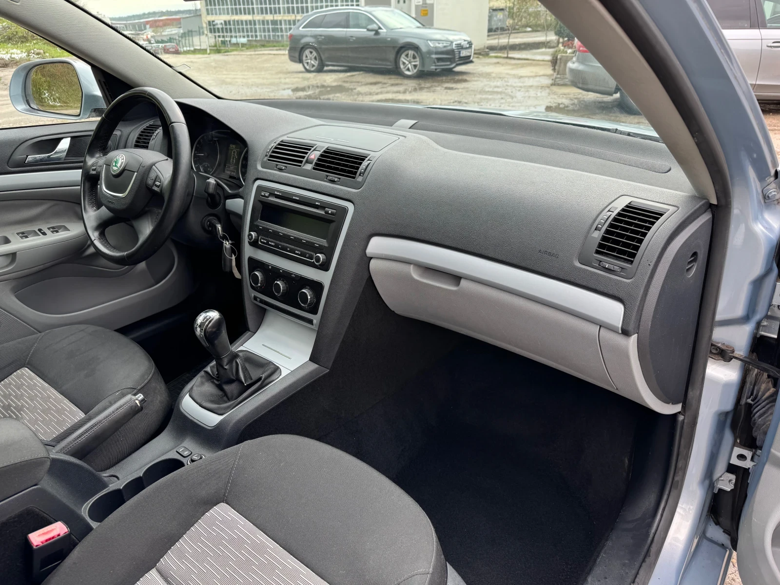 Skoda Octavia  - изображение 9