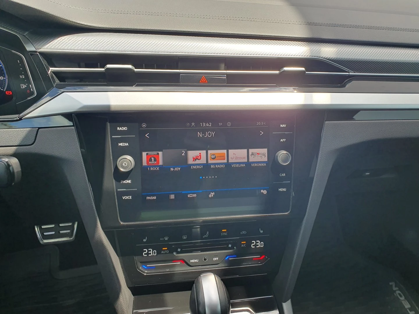 VW Arteon R-Line 2.0 TDI SCR DSG | Mobile.bg   7