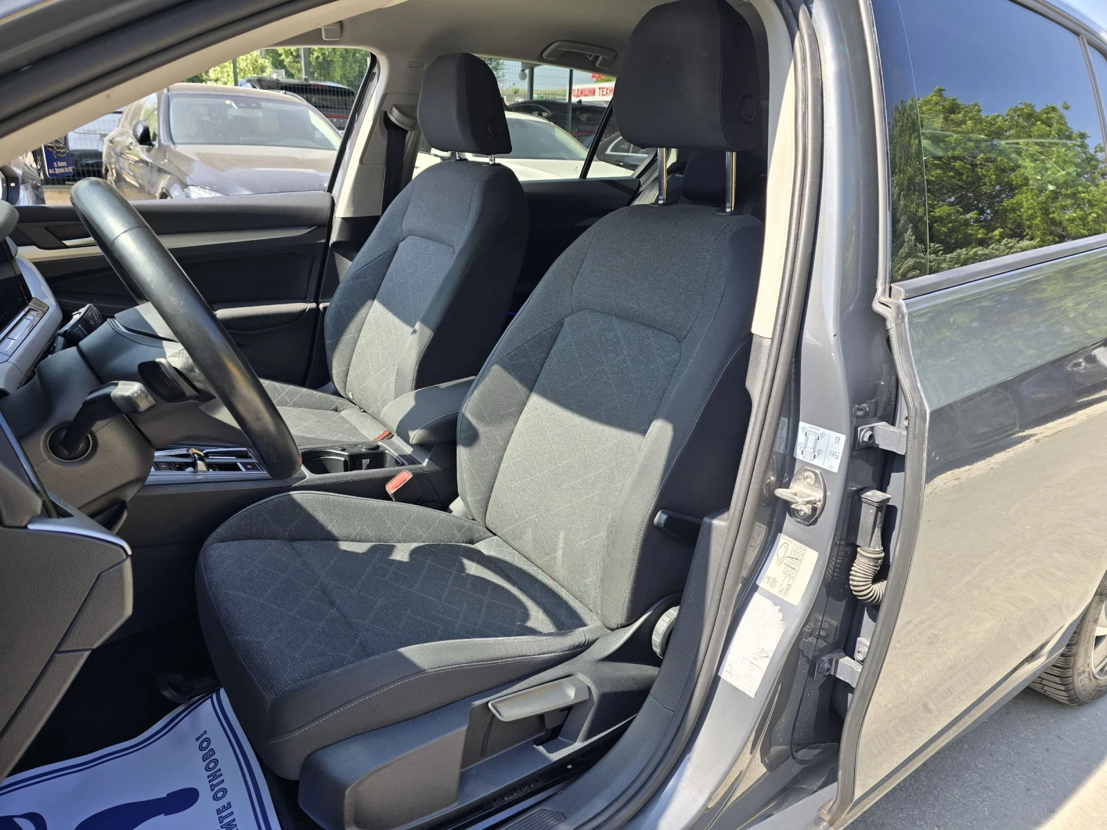 VW Golf 1.5eTSI 150к.с Топ състояние  - изображение 9
