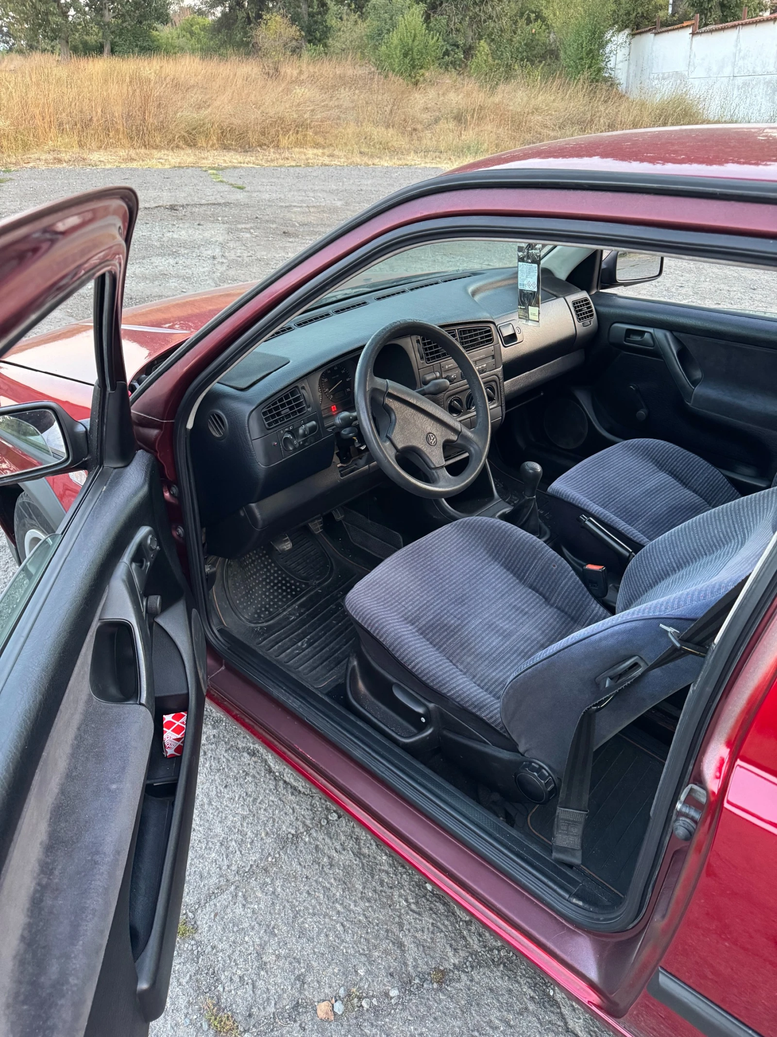 VW Golf 1.4 моно - изображение 5