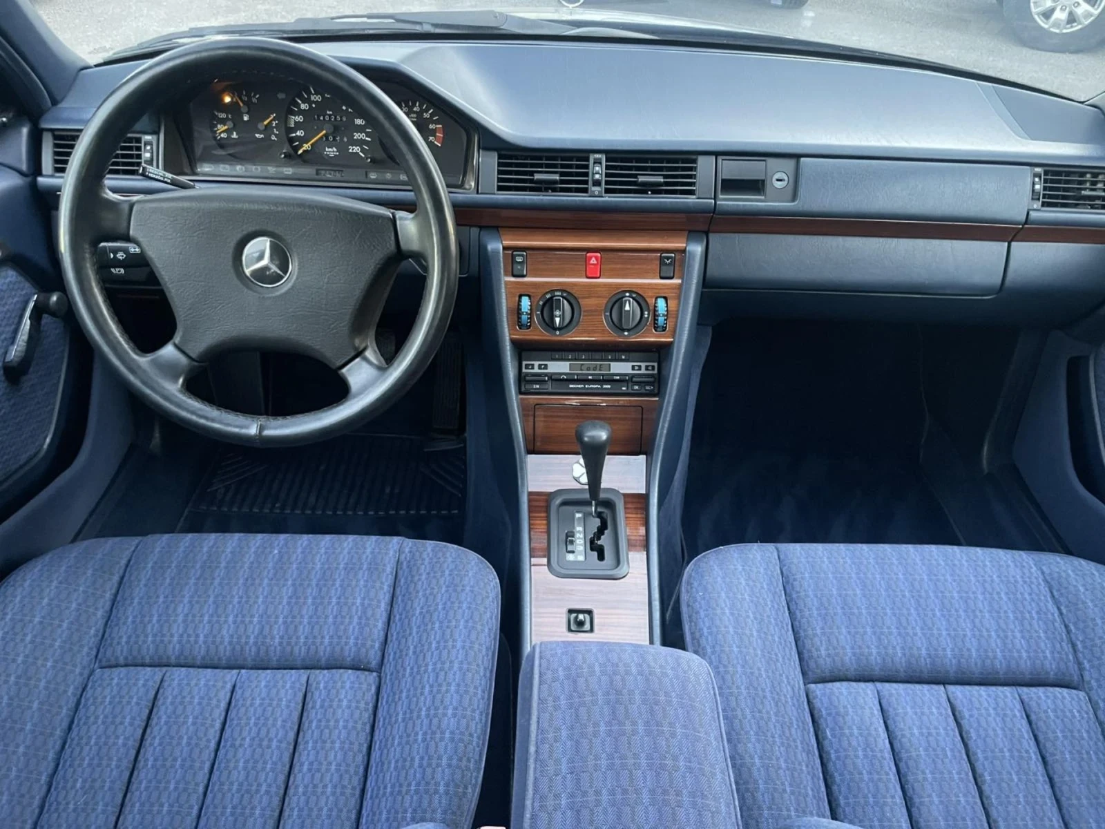 Mercedes-Benz 124 230E//  | Mobile.bg   13