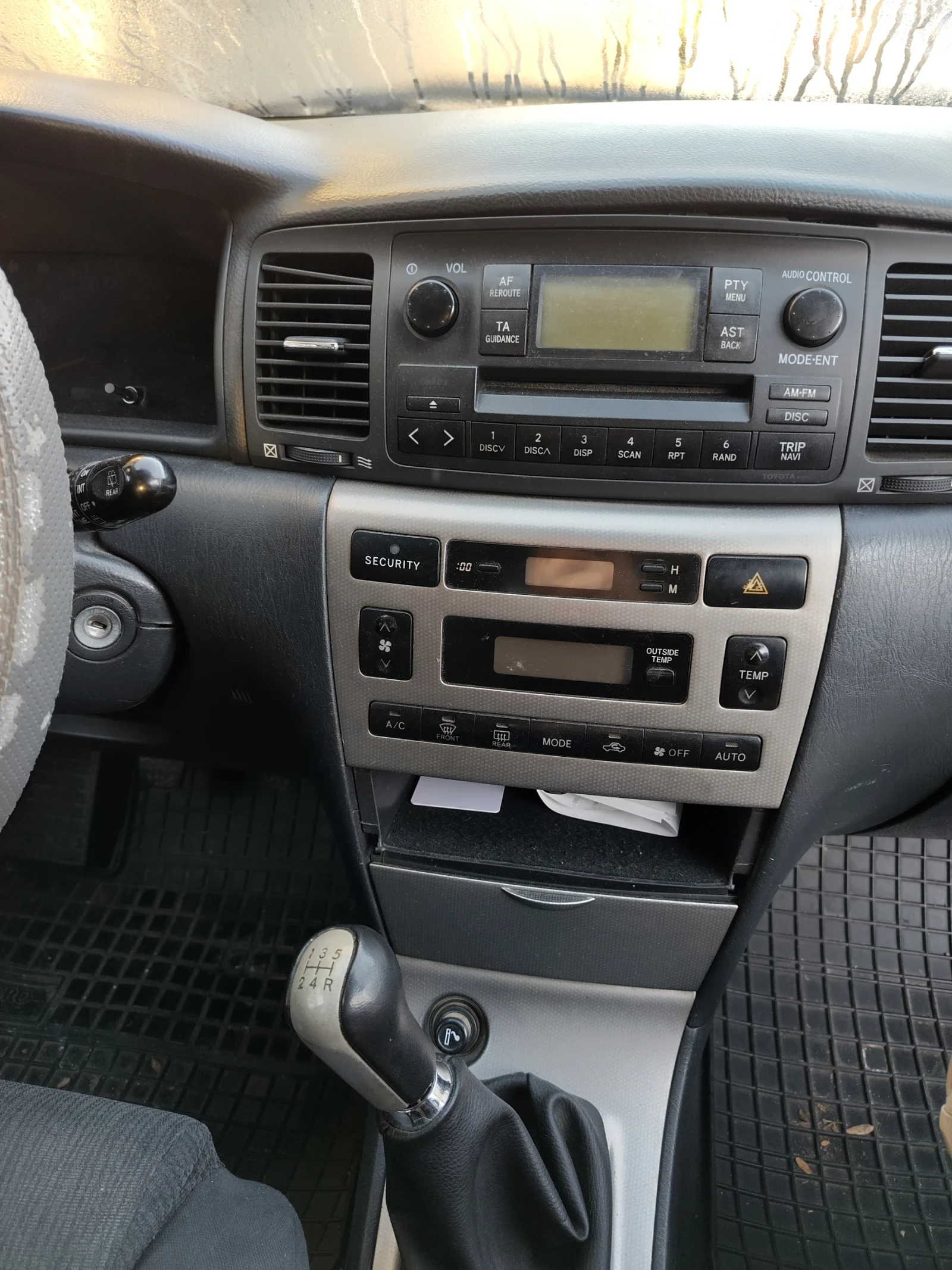 Toyota Corolla  - изображение 6