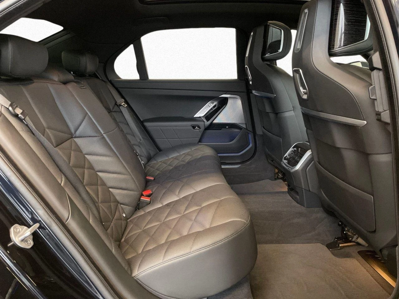 BMW 740 d/xDrive/M-SPORT/ICONIC GLOW/SKY LOUNGE/B&W/360/ | Mobile.bg   13