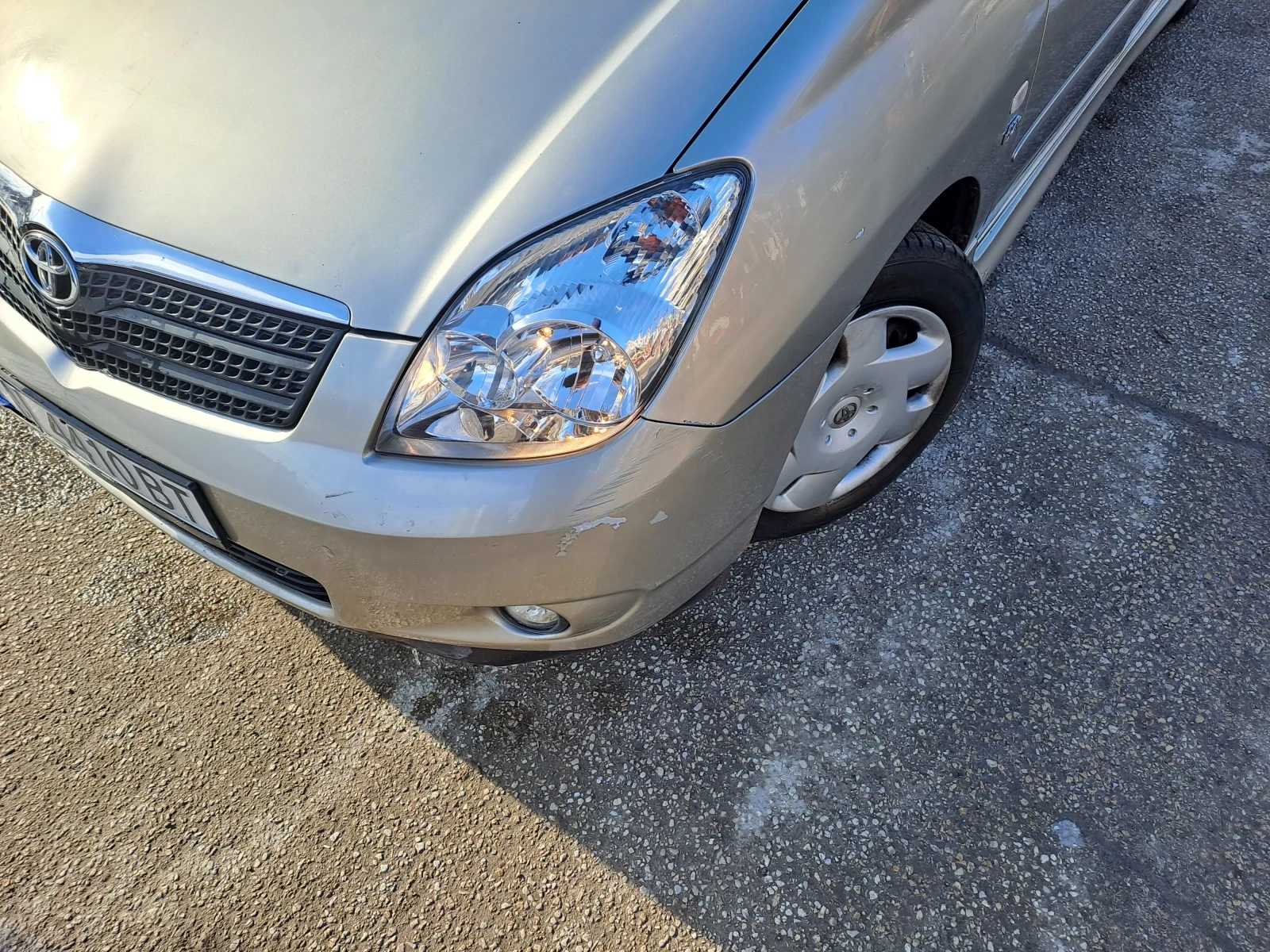 Toyota Corolla verso  - изображение 3