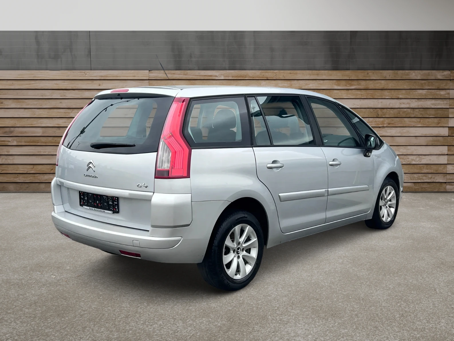 Citroen C4 Picasso 1.6HDi ЕВРО 5 ПРОЧЕТИ ОПИСАНИЕТО - изображение 6