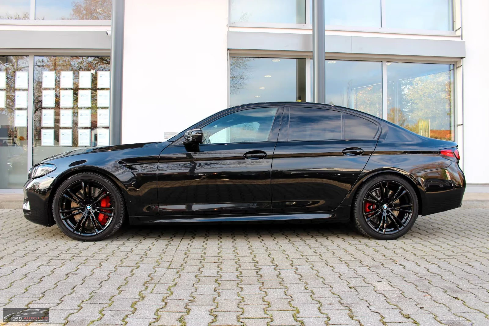 BMW M5 COMPETITION/625HP/xDRIVE/SOFT/MASS/LASER/360/308z, снимка 4 - Автомобили и джипове - 54229268