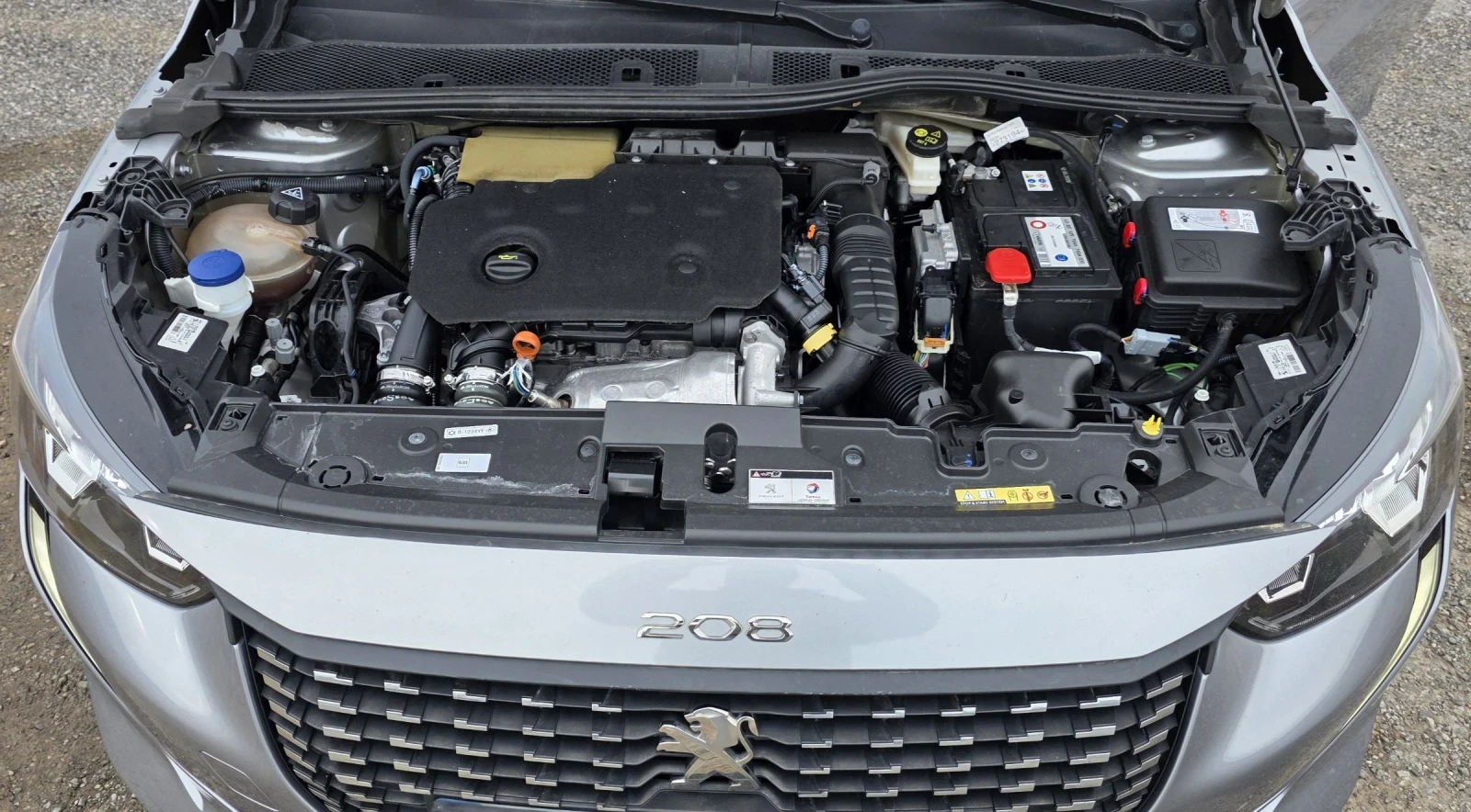 Peugeot 208 1.5 Hdi-Active-Euro 6, снимка 15 - Автомобили и джипове - 54574524