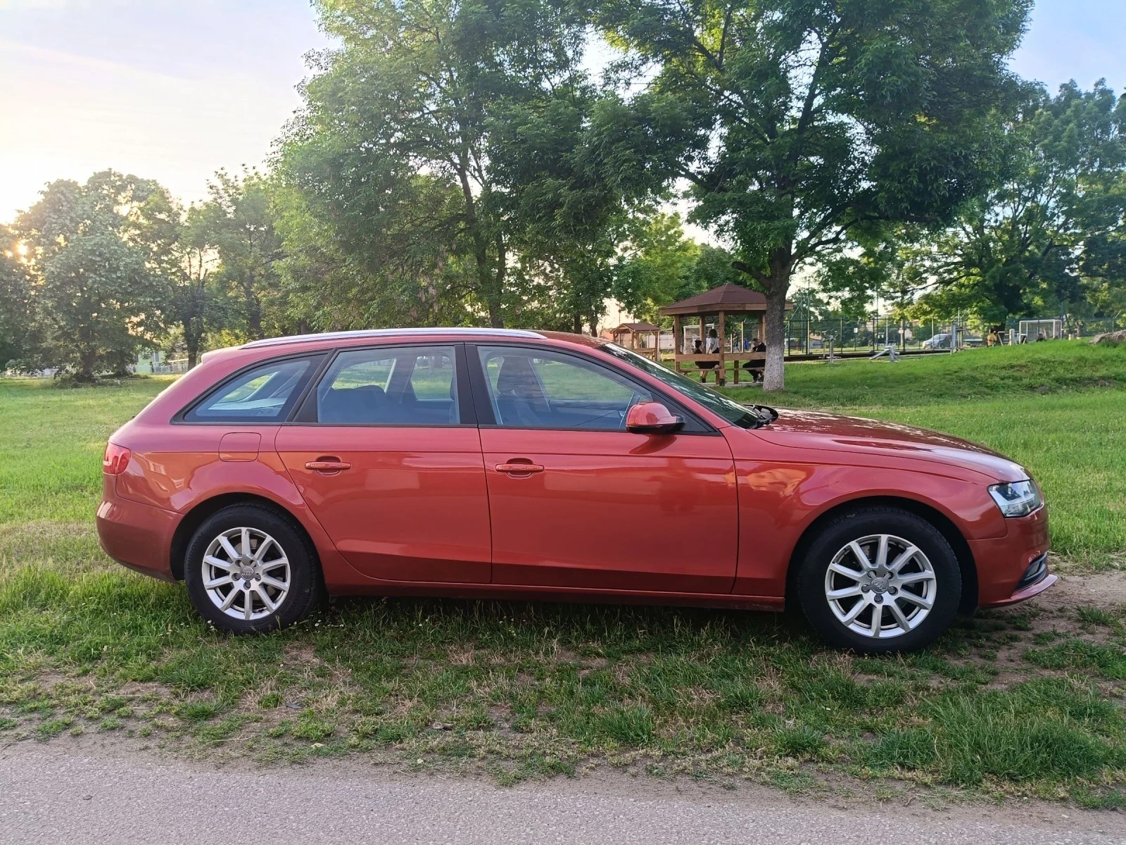 Audi A4, снимка 2 - Автомобили и джипове - 54672364