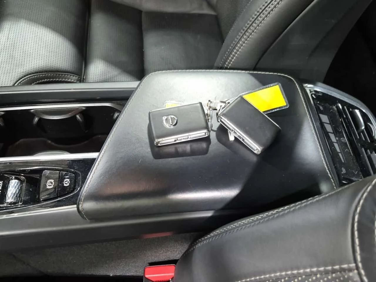 Volvo V60 * INSCRIPTION * CARFAX * ЦЕНА ДО БГ, снимка 11 - Автомобили и джипове - 54738795