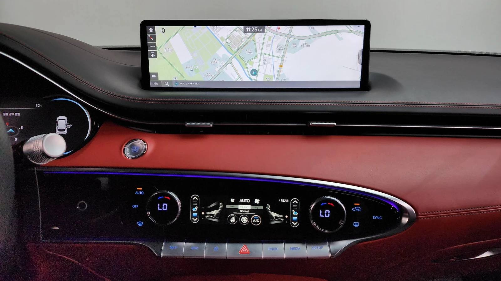 Genesis GV70 2.5* ЕЛ. БАГАЖНИК* BLIND SPOT* КРАЙНА ЦЕНА, снимка 14 - Автомобили и джипове - 55238025