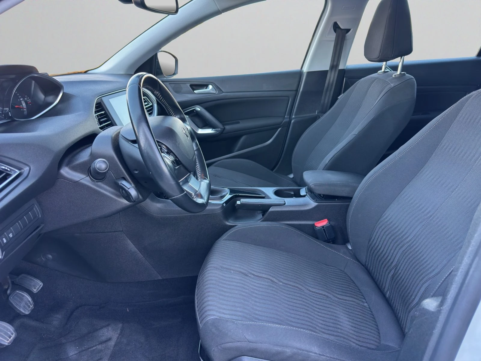 Peugeot 308 ACTIVE 1.6 e-HDI 100 BVM5 EURO6//1704075, снимка 11 - Автомобили и джипове - 56139100
