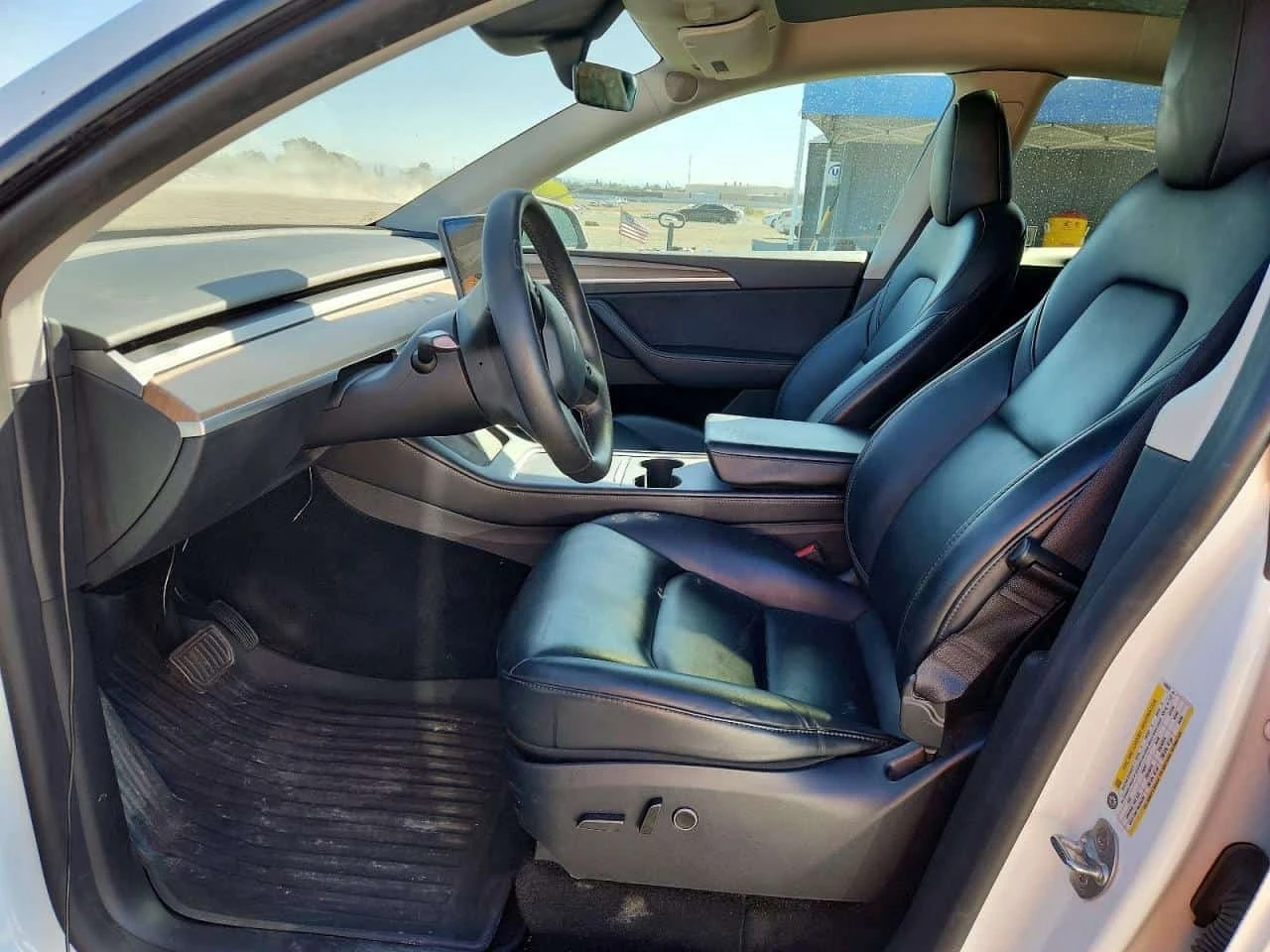 Tesla Model Y Long Range Dual Motor / Carfax  | Mobile.bg � ����������� 7