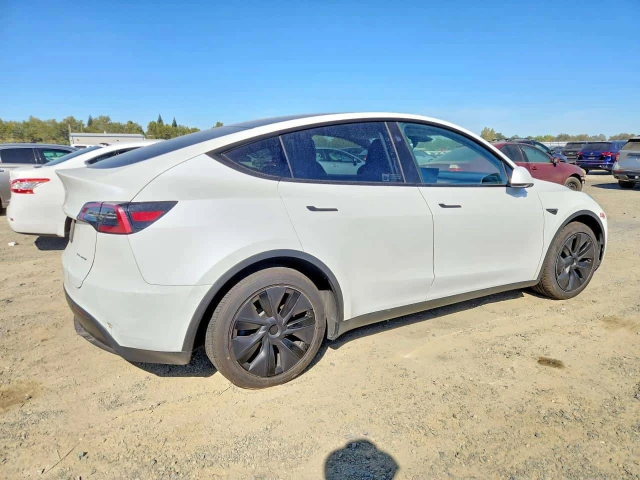 Tesla Model Y Long Range Dual Motor / Carfax  | Mobile.bg � ����������� 3