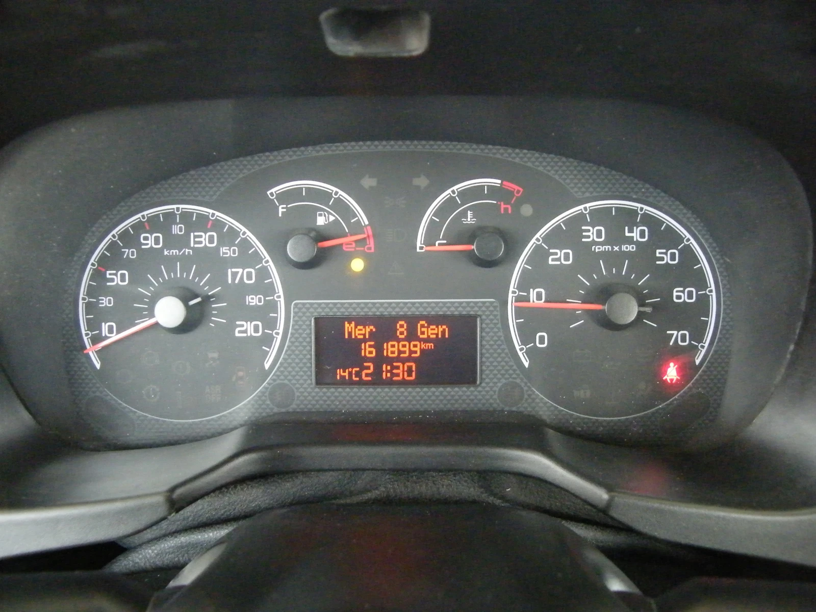 Peugeot Bipper 1.3 HDI Tepee, снимка 13 - Автомобили и джипове - 56532318
