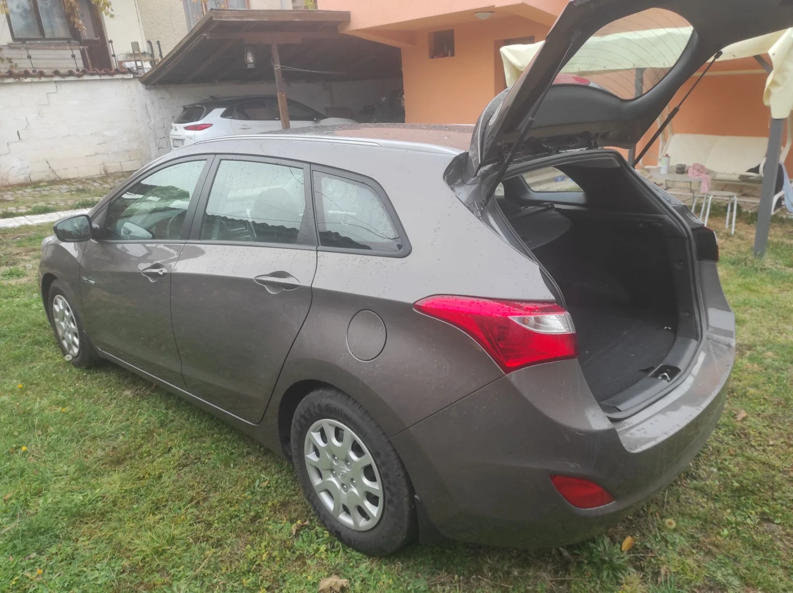Hyundai I30 1.6i Швейцария!, снимка 15 - Автомобили и джипове - 56723105