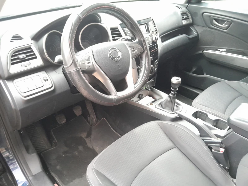 SsangYong Tivoli, снимка 9 - Автомобили и джипове - 48257560