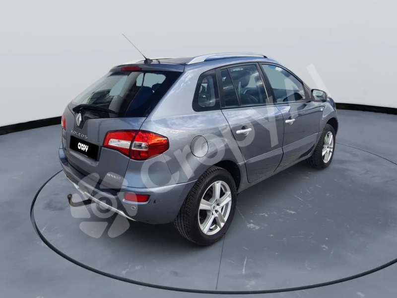 Renault Koleos 2.5i/4WD/BOSE/Навигация/Кожа/Панорама, снимка 4 - Автомобили и джипове - 52191601