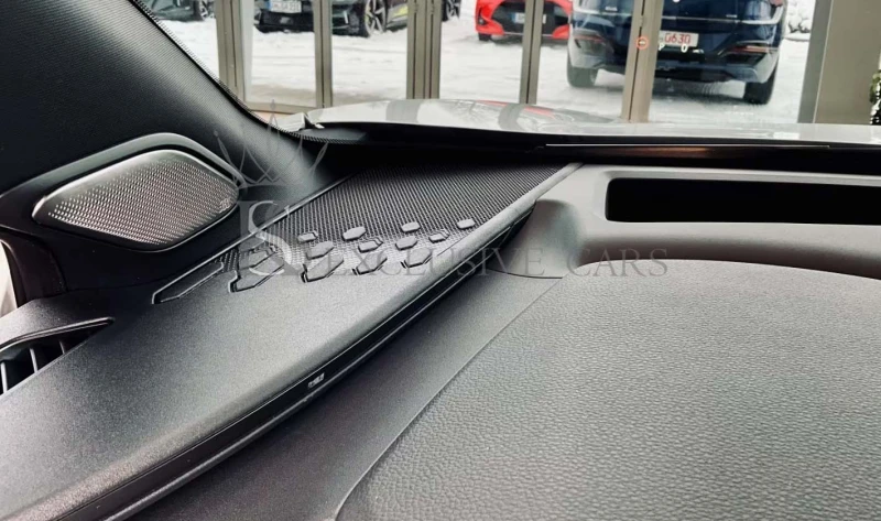 Toyota C-HR AWD* HYBRID* GR SPORT* PREMIERE* JBL* , снимка 8 - Автомобили и джипове - 51989745