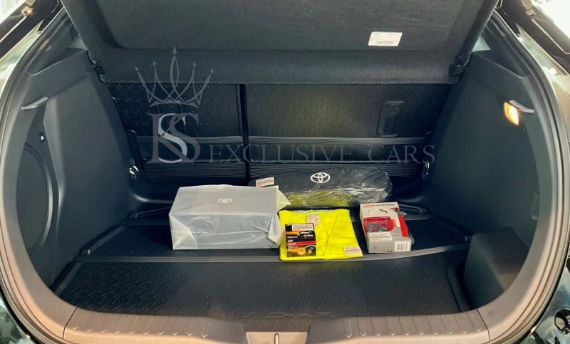 Toyota C-HR AWD* HYBRID* GR SPORT* PREMIERE* JBL* , снимка 16 - Автомобили и джипове - 51989745