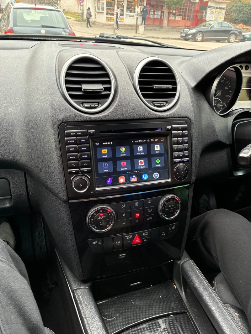 Mercedes-Benz ML 320, снимка 9 - Автомобили и джипове - 52639480