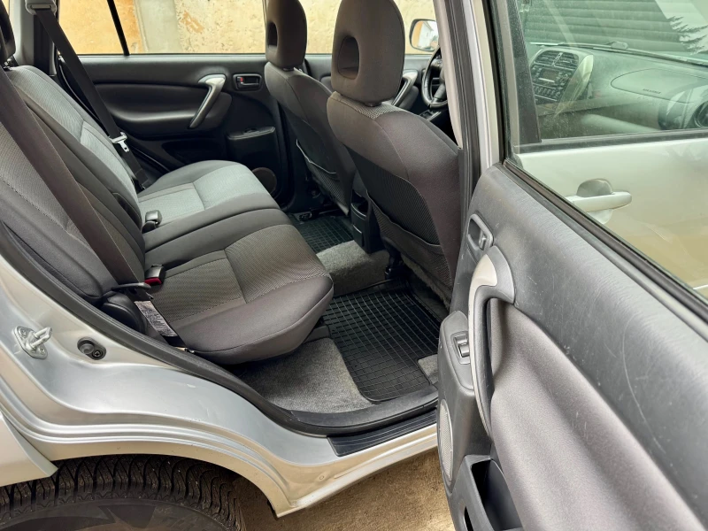 Toyota Rav4 2.0D4D-116к.с., снимка 13 - Автомобили и джипове - 52884062
