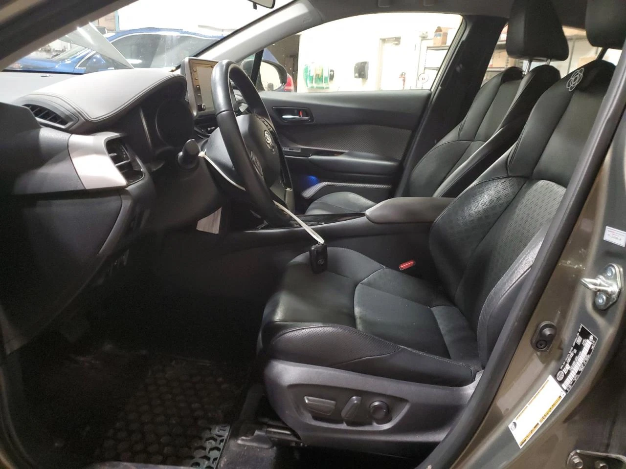 Toyota C-HR XLE* Подгрев - изображение 7