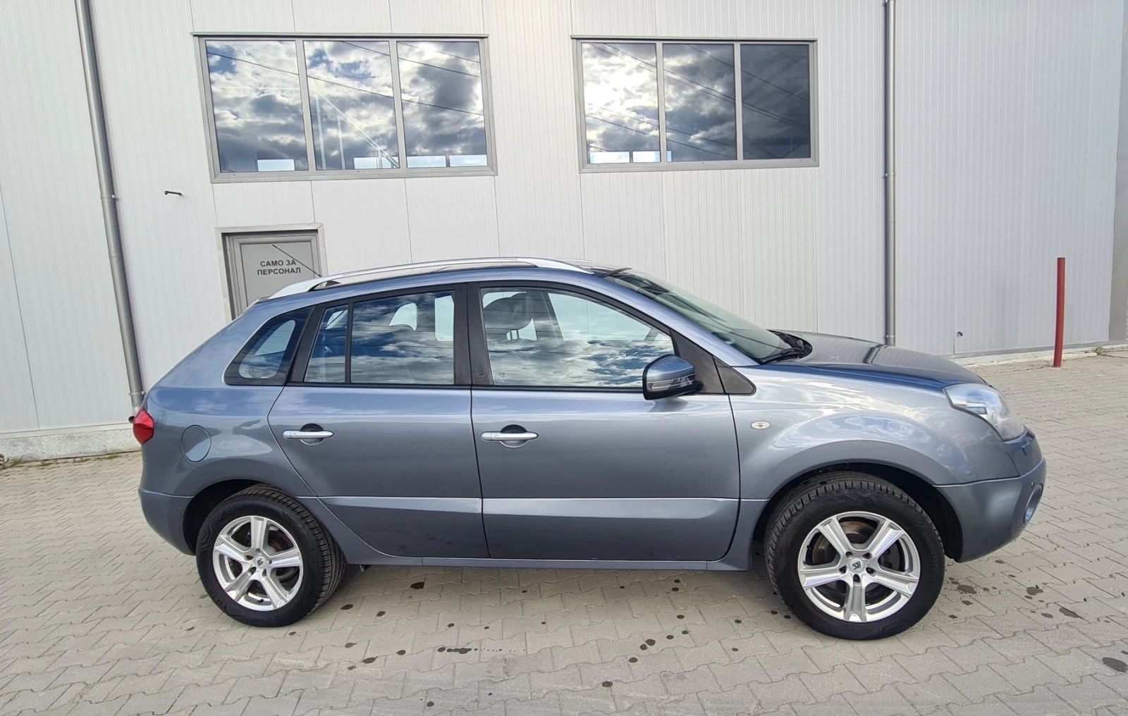 Renault Koleos 2.5i/4WD/BOSE/Навигация/Кожа/Панорама - изображение 4