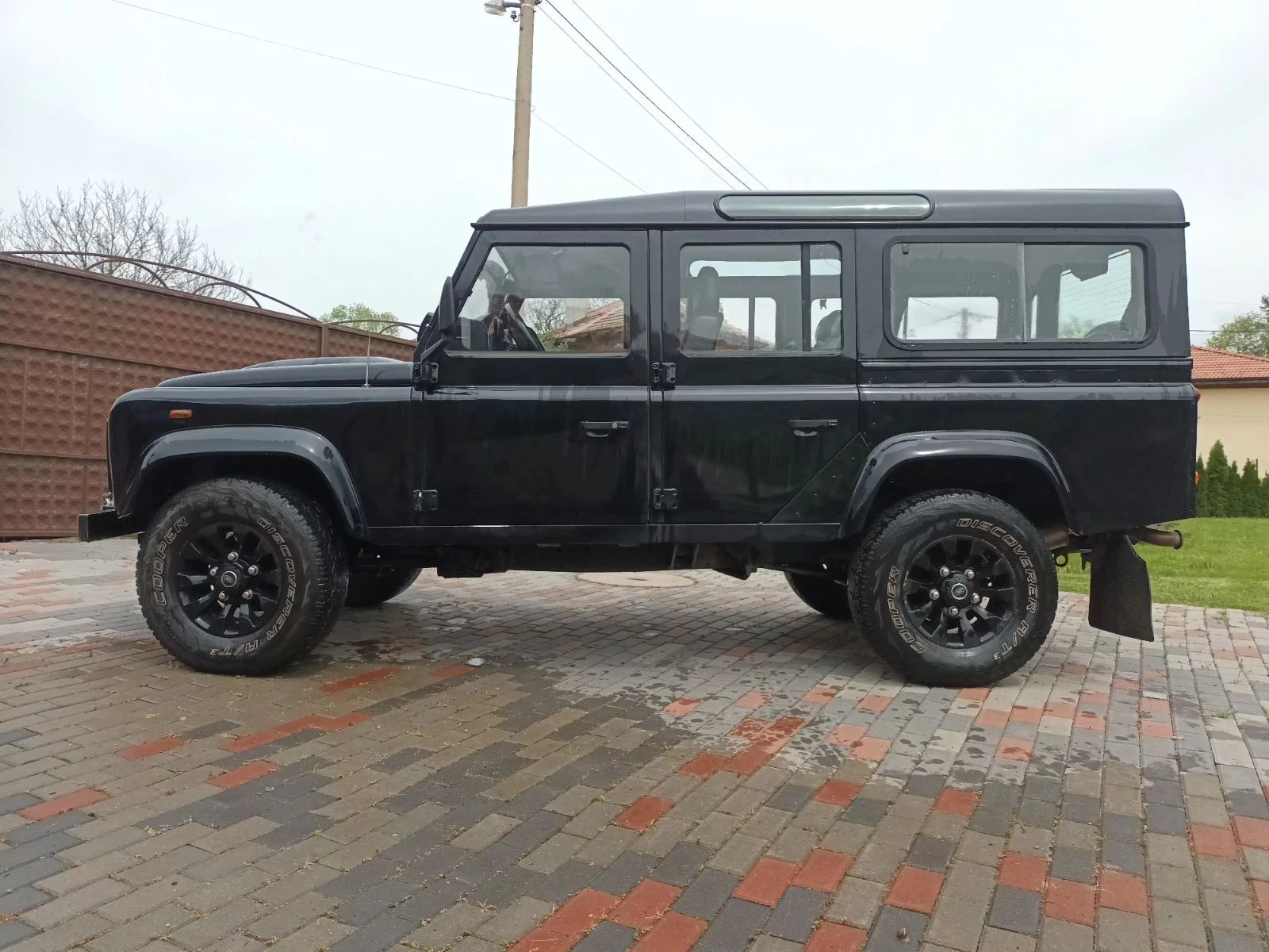 Land Rover Defender  - изображение 2