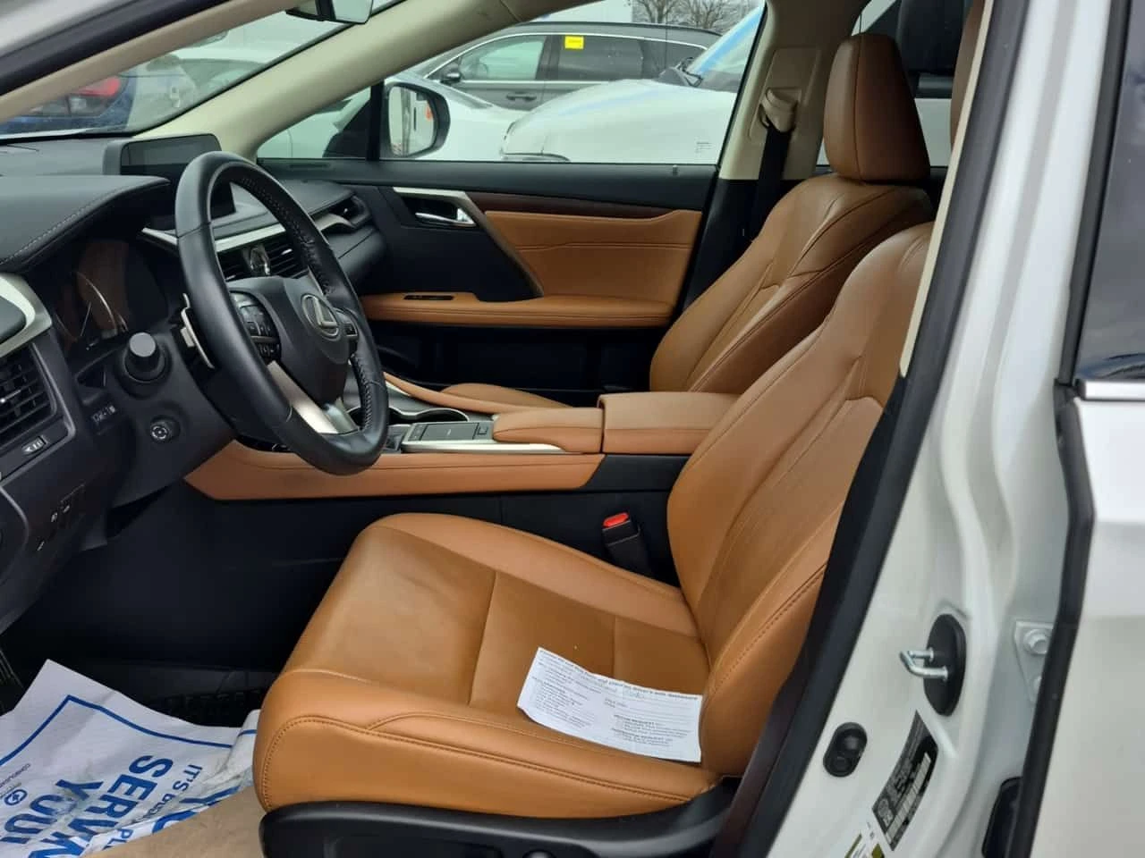 Lexus RX 350 CARFAX /Кожа/Нави/Подгрев/Обдух/Пано/2 ключа, снимка 6 - Автомобили и джипове - 53819564