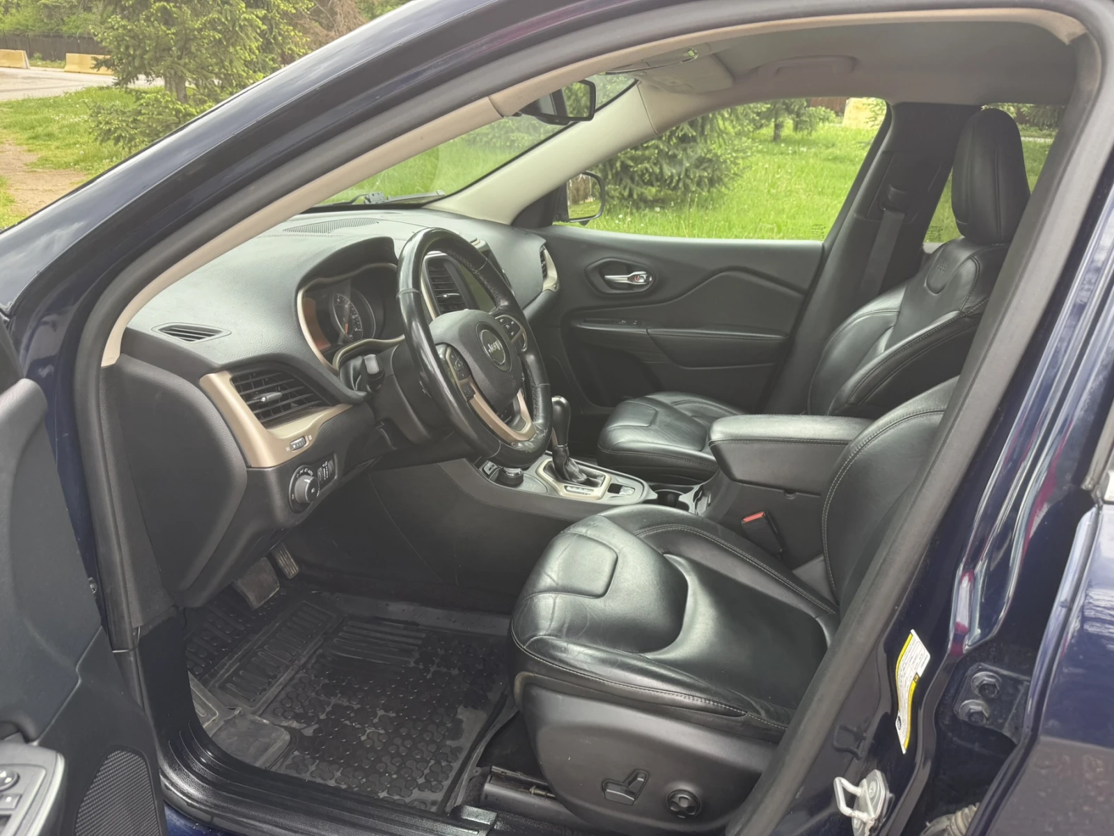 Jeep Cherokee 2.4 MultiAir2 Limited, снимка 9 - Автомобили и джипове - 54575049