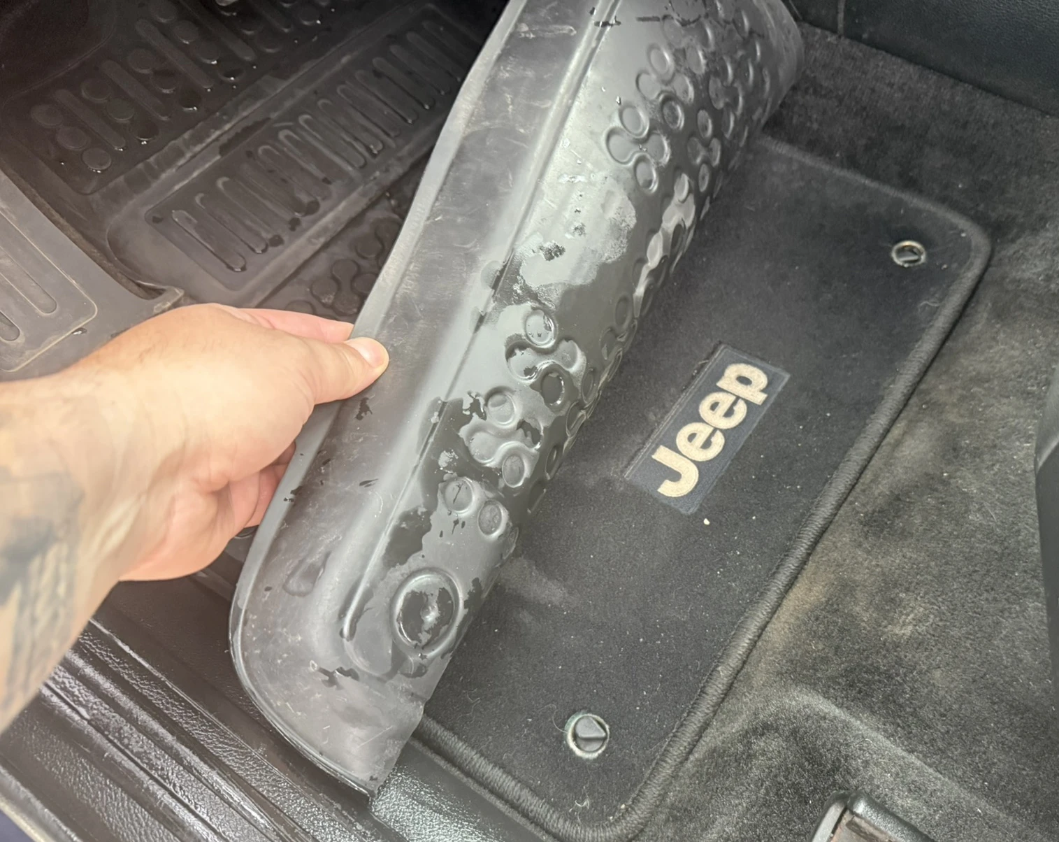 Jeep Cherokee 2.4 MultiAir2 Limited, снимка 12 - Автомобили и джипове - 54575049