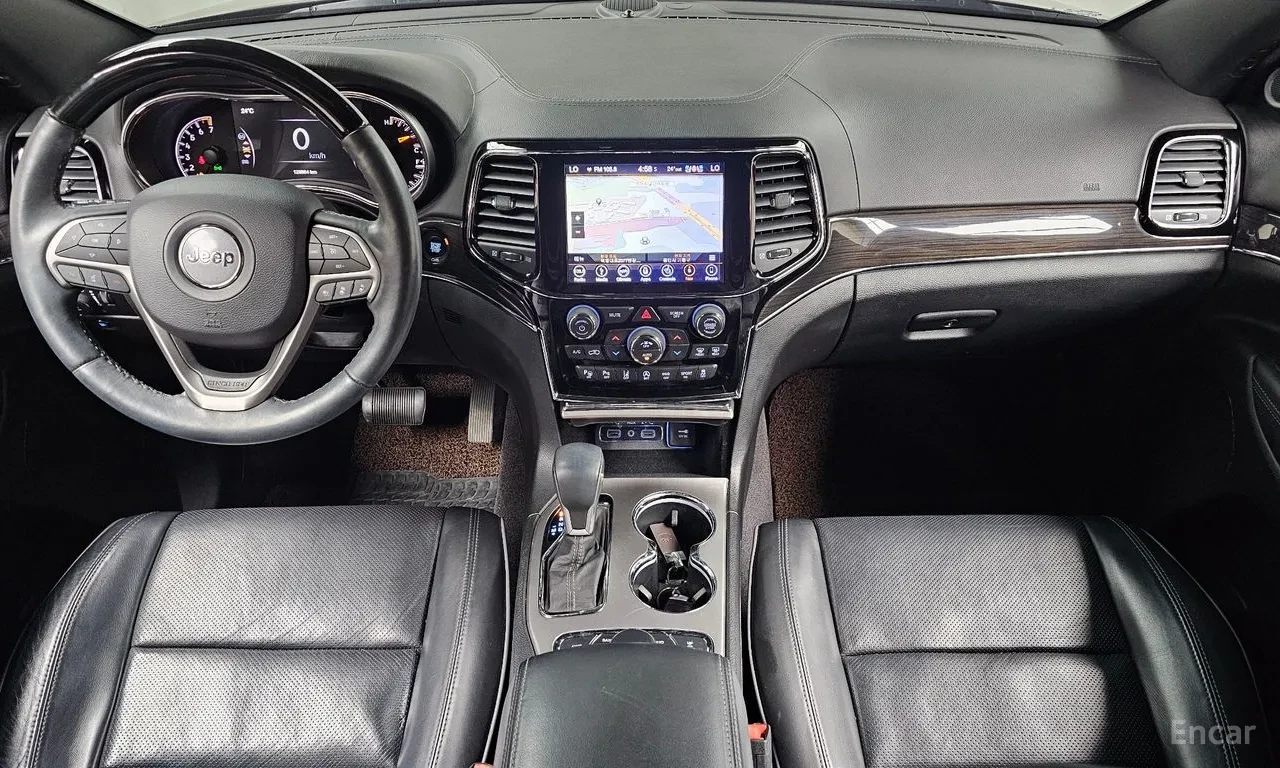 Jeep Grand cherokee 3.6 OVERLAND / ОБДУХ / DISTRONIC / PANO / ВЪЗДУХ, снимка 8 - Автомобили и джипове - 54719021
