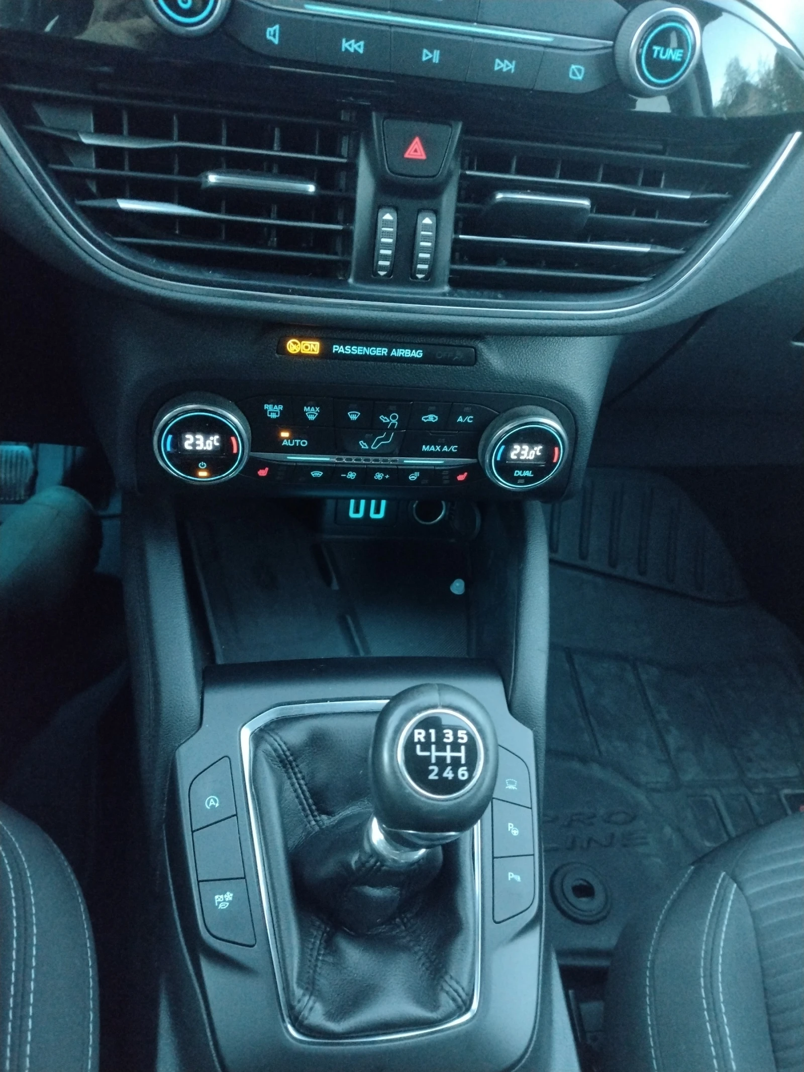 Ford Kuga 2.0, снимка 10 - Автомобили и джипове - 55472492