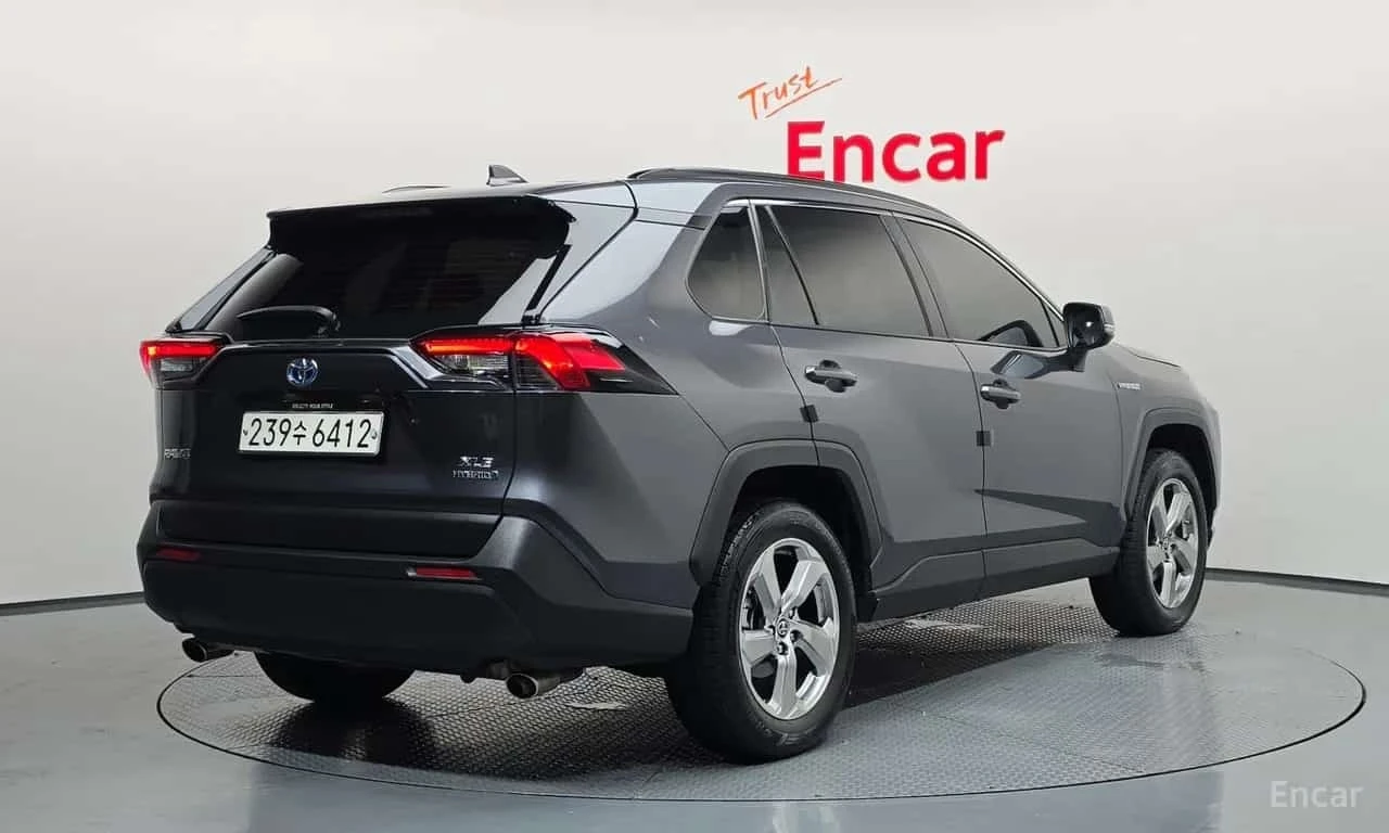 Toyota Rav4 * 2.5 2WD Hybrid * БЕЗ ПЪРВОНАЧАЛНА ВНОСКА, снимка 2 - Автомобили и джипове - 55887398
