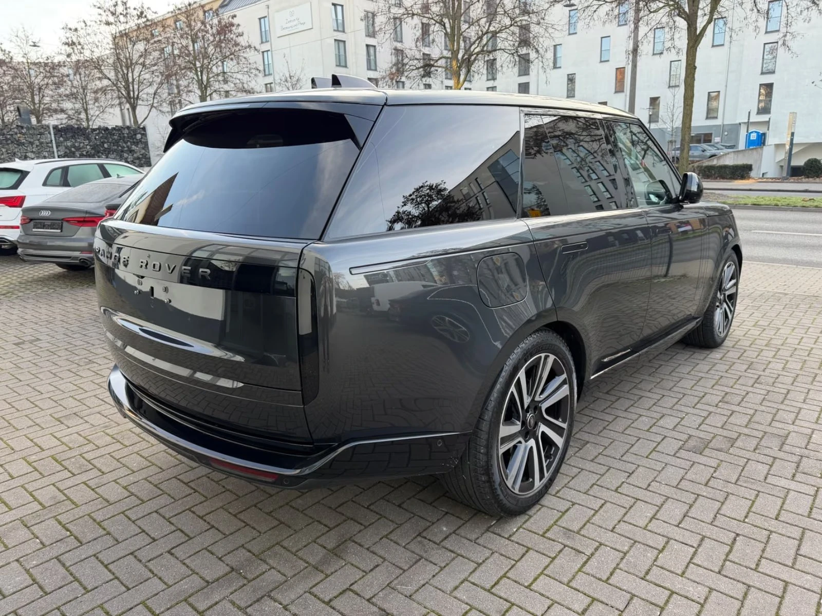 Land Rover Range rover D350 / SHADOW LINE / HUD / PANO / 360 / , снимка 6 - Автомобили и джипове - 56295443