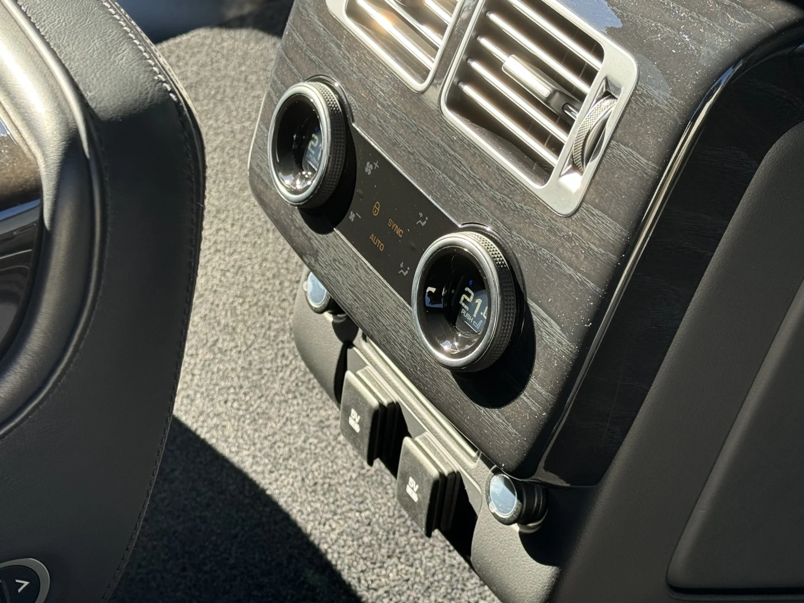 Land Rover Range rover, снимка 15 - Автомобили и джипове - 56513410