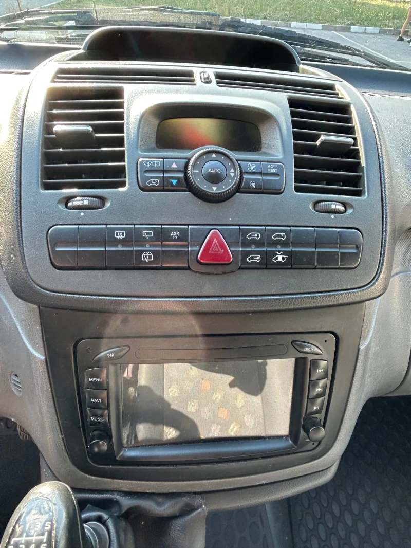 Mercedes-Benz Vito, снимка 11 - Бусове и автобуси - 52502263