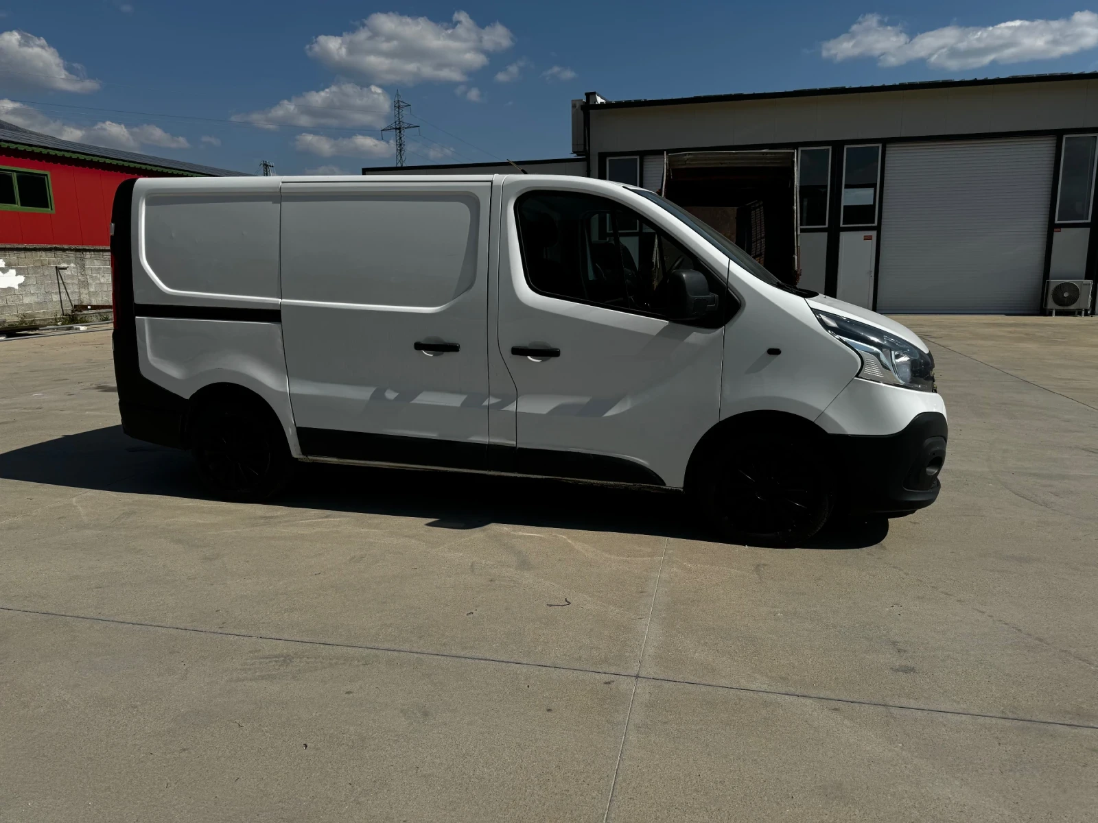 Renault Trafic Euro 6b - изображение 3