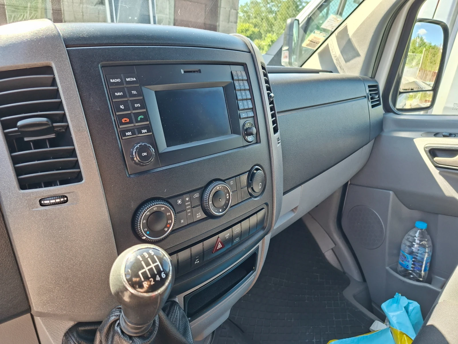 VW Crafter 2.0TDI, снимка 7 - Бусове и автобуси - 54712906