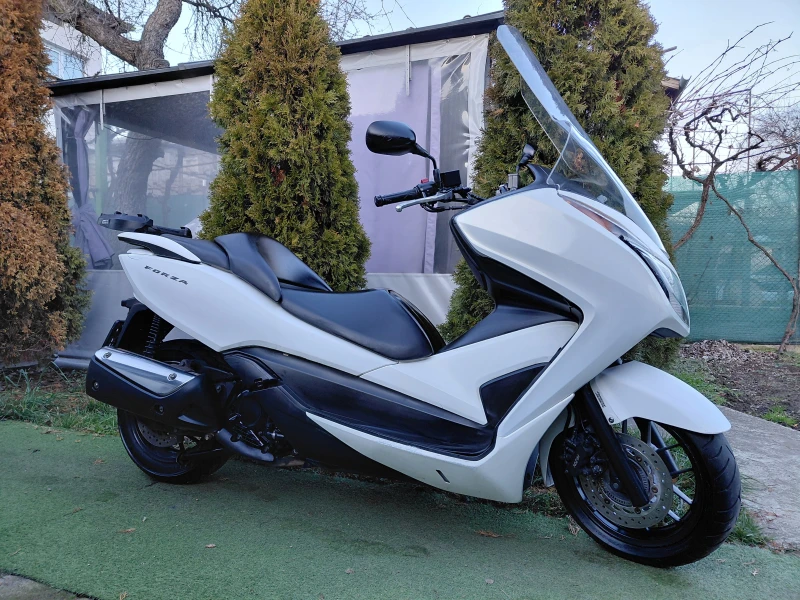 Honda Forza 300i/Abs/, снимка 4 - Мотоциклети и мототехника - 52668885