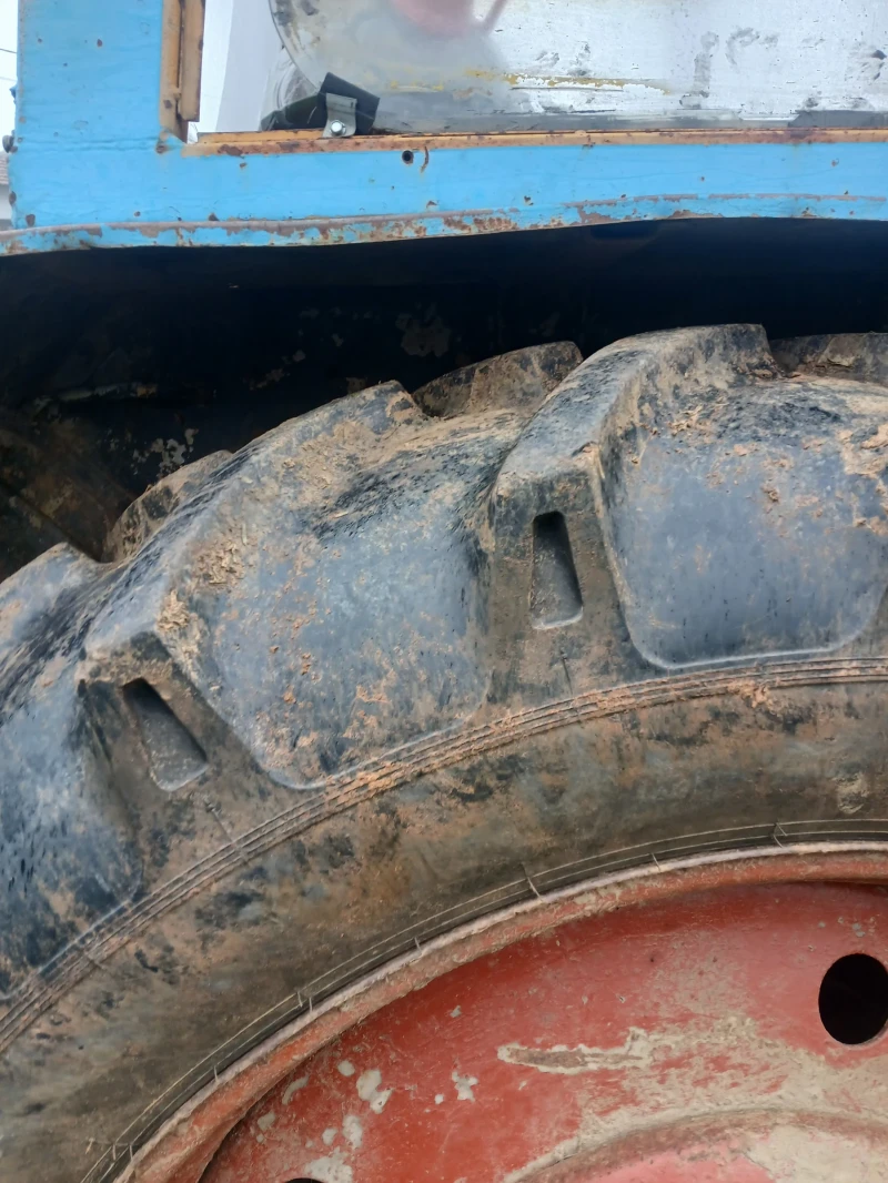 Трактор Болгар 4x4, снимка 5 - Селскостопанска техника - 53121510