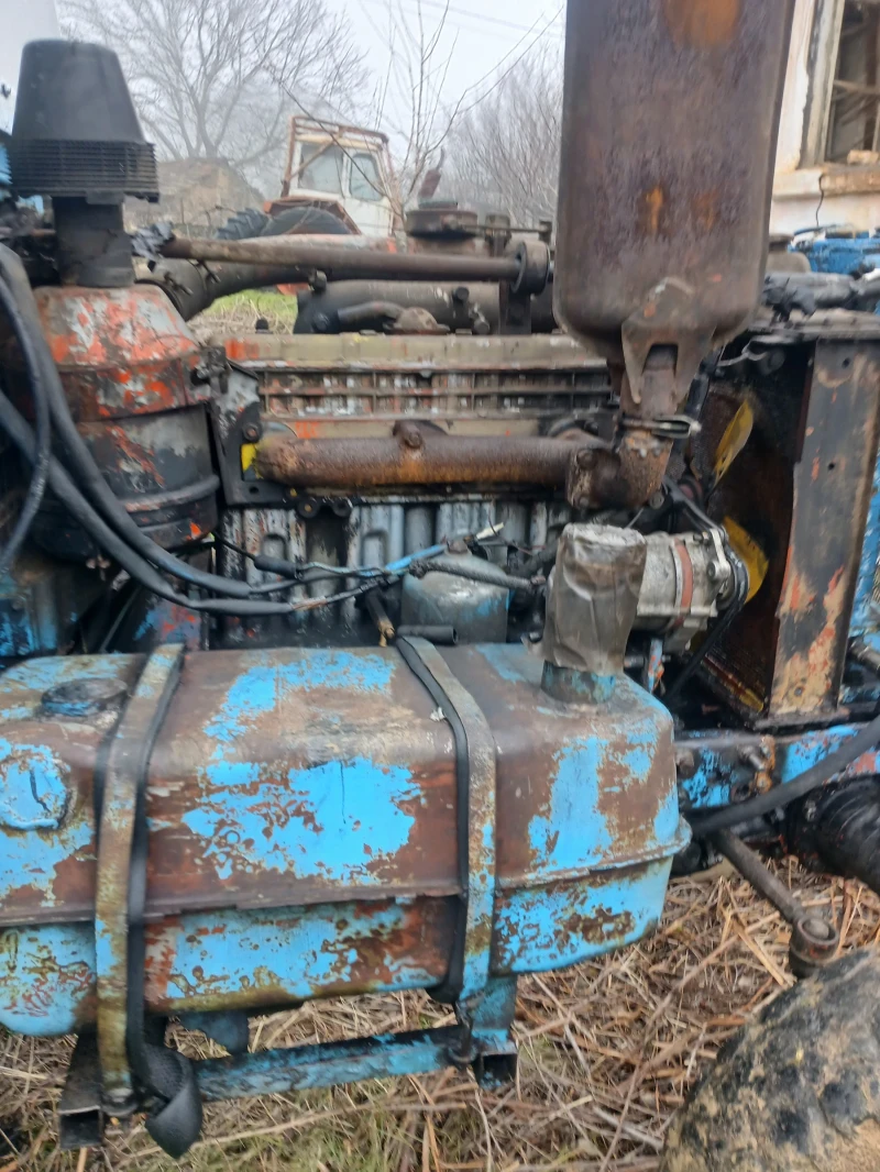 Трактор Болгар 4x4, снимка 2 - Селскостопанска техника - 53121510