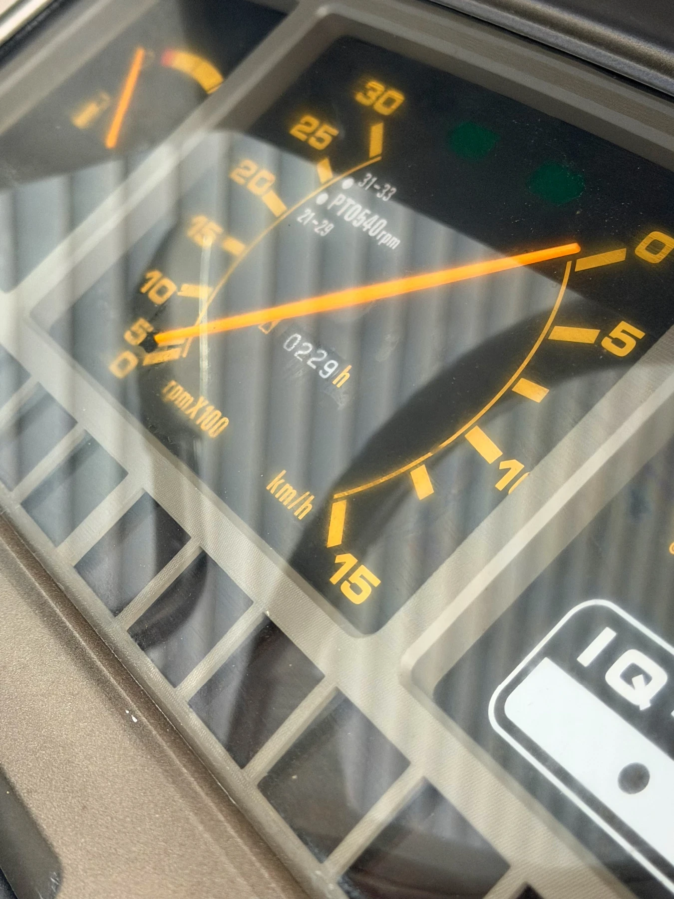 ������� ISEKI TG25 229��. | Mobile.bg � ����������� 15