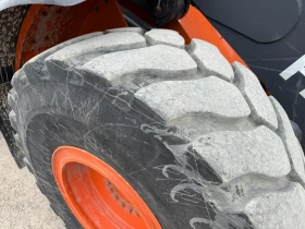 Челен товарач Hitachi ZW 180-6 КАНТАР, снимка 15