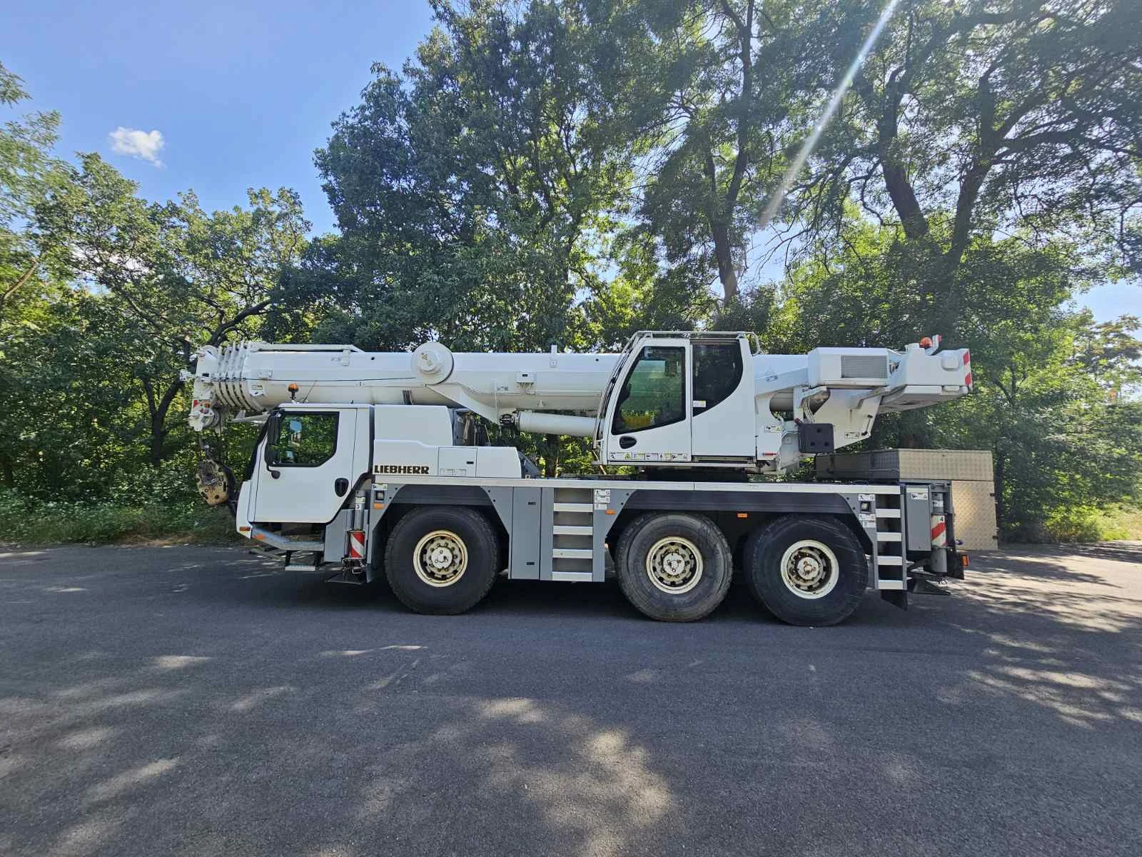 Автокран Друга марка Liebherr LTM 1060-3.1 6x6x6, снимка 2 - Индустриална техника - 55104768